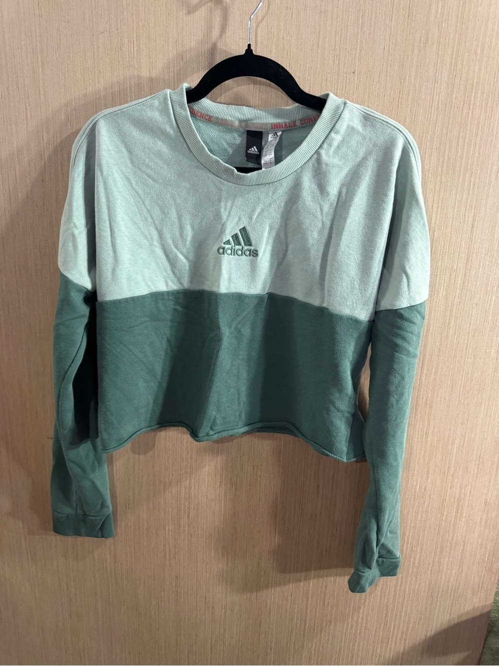 Women’s adidas Two-Tone Sage Green Oversized Cropped Crew Sweatshirt Size XS